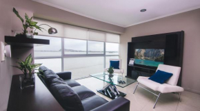 Riverfront I 1, piso 4, suite vista al rio, Puerto Santa Ana, Guayaquil